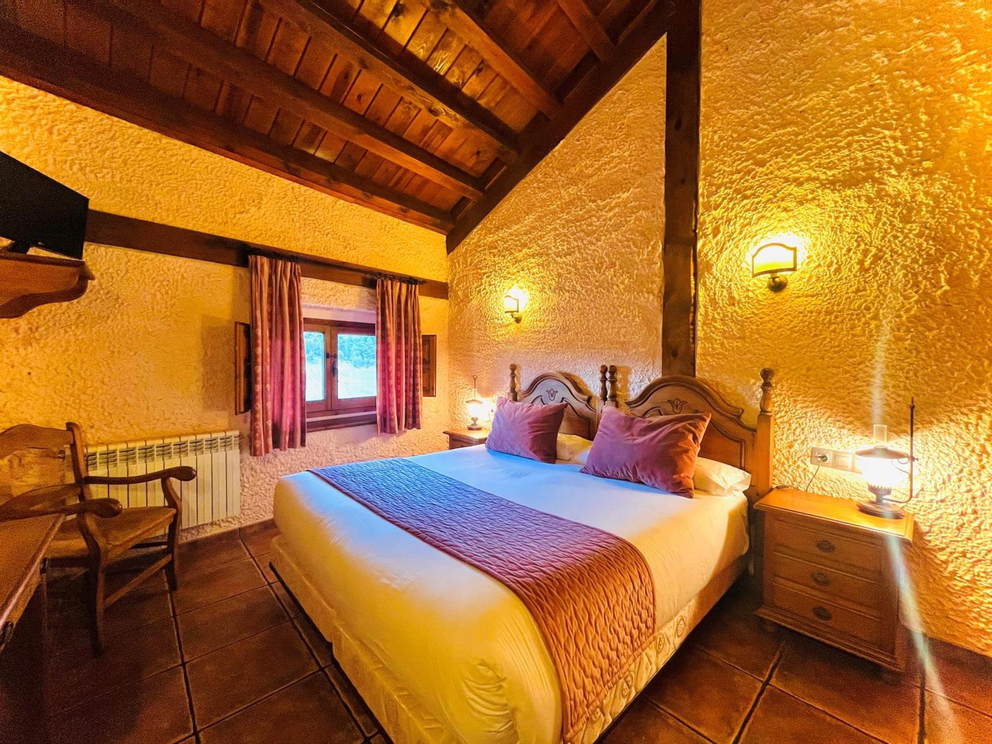 Posada Real De Carreteros Casarejos Extérieur photo
