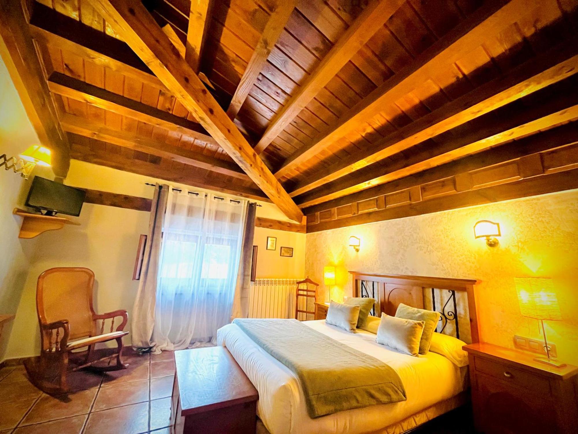 Posada Real De Carreteros Casarejos Extérieur photo