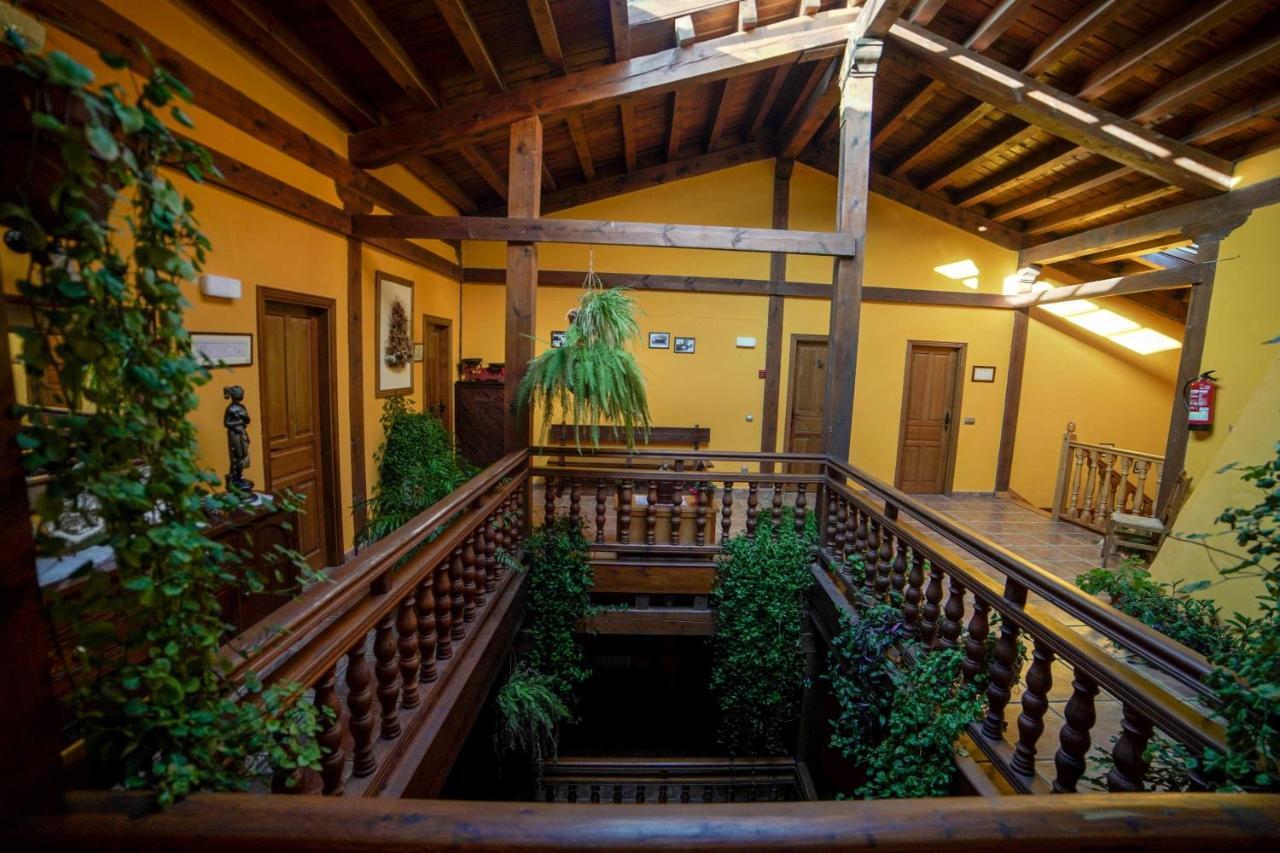 Posada Real De Carreteros Casarejos Extérieur photo