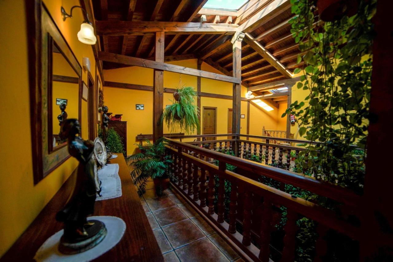 Posada Real De Carreteros Casarejos Extérieur photo