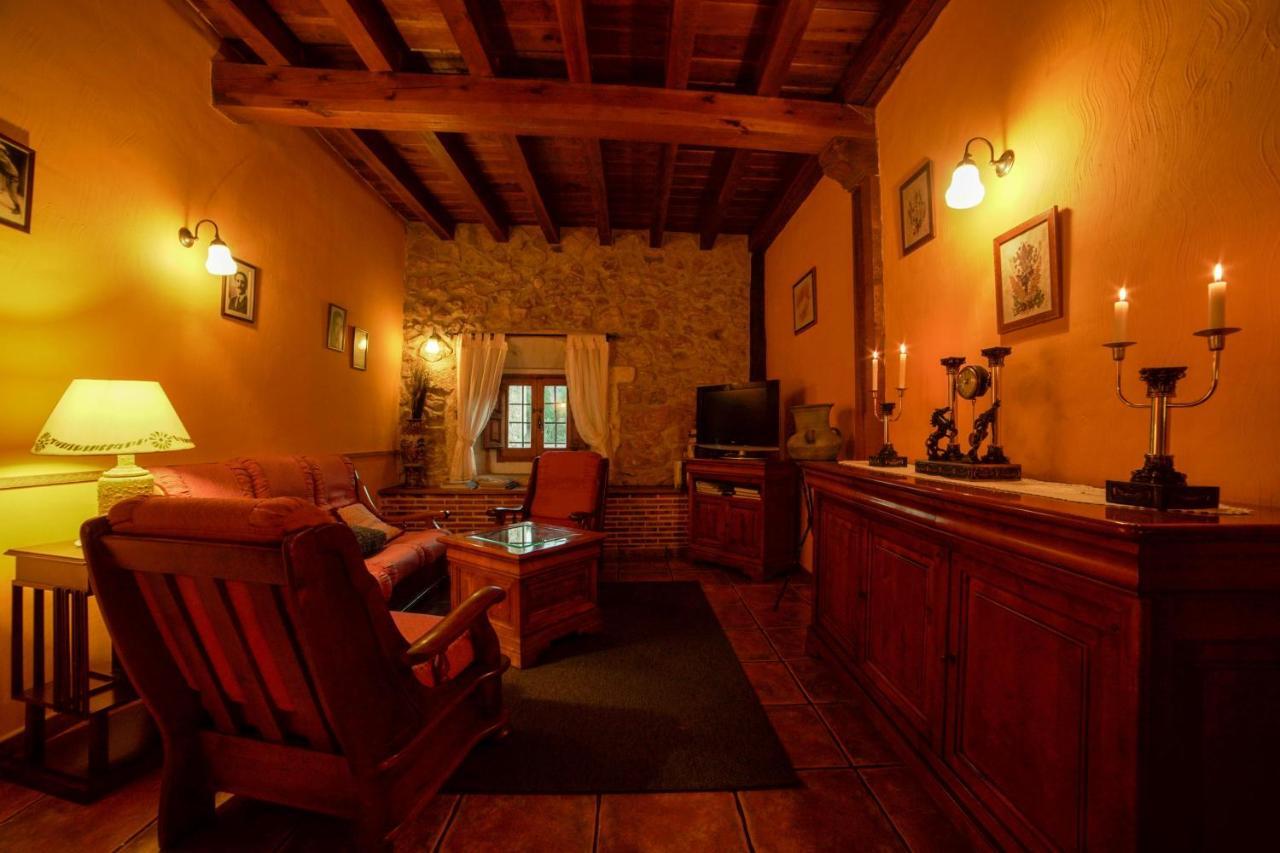 Posada Real De Carreteros Casarejos Extérieur photo