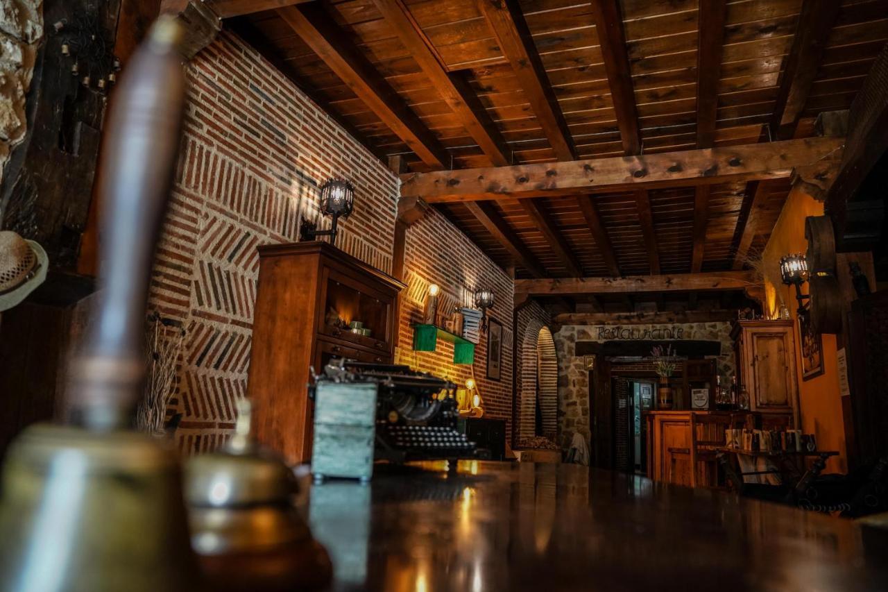 Posada Real De Carreteros Casarejos Extérieur photo